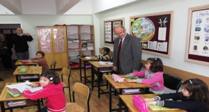 İl Milli Eğitim Müdürü Dr. Hüseyin GÜNEŞ den Lokman Hekim İşitme Engelliler İlk ve Ortaokuluna Ziyaret