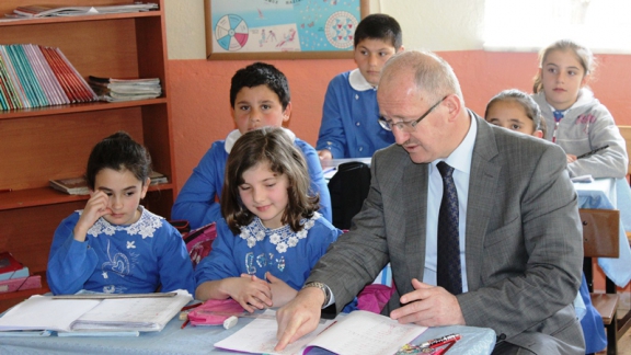 İl Milli Eğitim Müdürü Dr. Hüseyin GÜNEŞ den Köy Okullarına Ziyaret