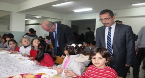 İl Milli Eğitim Müdürü Dr. Hüseyin GÜNEŞ İlyas Ortaokulunu Ziyaret Etti