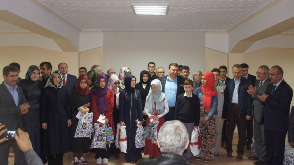 Anadolu İmam Hatip Liseleri arası 40 Hadis Ezbere Okuma Yarışması ve İmam Hatip Ortaokulları Arası 25 Hadis Ezbere Okuma Yarışması Yapıldı