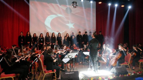 Güzel Sanatlar Lisesi Öğrencilerimizden Türk Halk Müziği Konseri