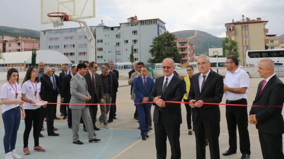 Alptekin Anadolu Lisesinde TÜBİTAK 4006 Bilim Fuarı Proje Sergisi Açıldı