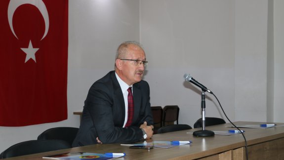 İl Milli Eğitim Müdürü Dr. Hüseyin GÜNEŞ, Başkanlığında İlkokul Müdürleri İle Toplantı Düzenlendi.