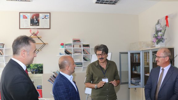 Valimiz Sayın Dr. Osman VAROL, İlimiz Merkez Şehit Ferhat Ünelli Bilim ve Sanat Merkezini Ziyaret Etti.