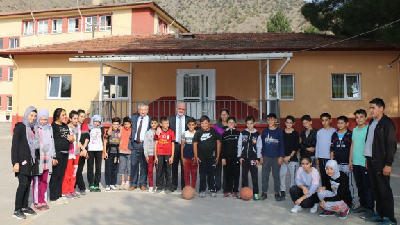 İl Milli Eğitim Müdürümüz Dr. Hüseyin GÜNEŞ, Boğaz İlk-Ortaokulunu Ziyaret Etti