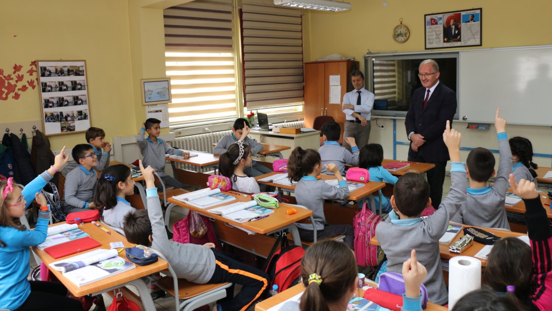 İl Milli Eğitim Müdürümüz Dr. Hüseyin GÜNEŞ, Mehmet Varinli İlkokulunu Ziyaret Etti