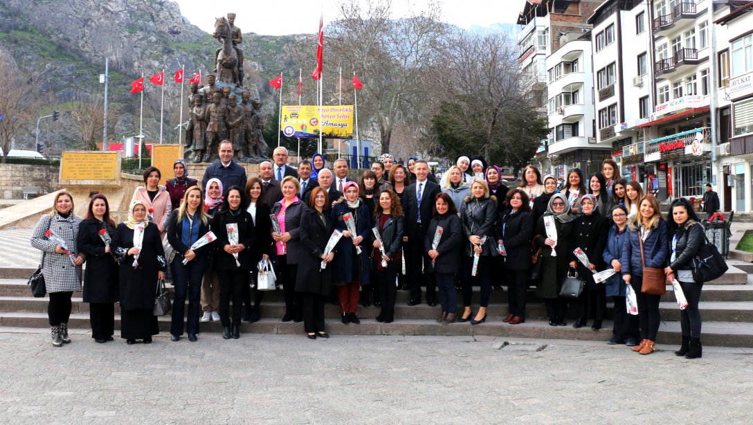 8 Mart Dünya Kadınlar Günü Münasebetiyle Müdürlüğümüz Kadın Personeline Kahvaltı Düzenlendi