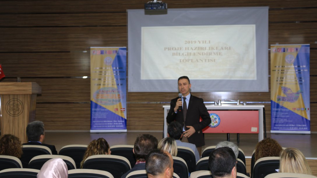 Amasya ili 2019 yılı Proje Hazırlıkları Bilgilendirme Toplantısı, İl Milli Eğitim Müdürümüz Doç. Dr. İlker KÖSTERELİOĞLU başkanlığında düzenlendi