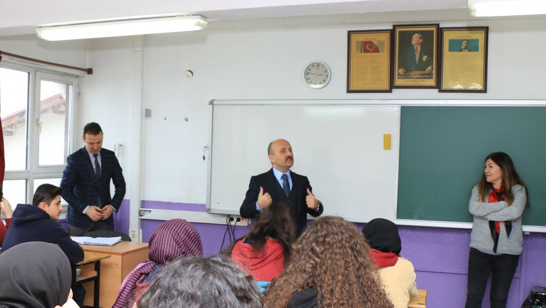 Vali Dr. Osman Varol, 12 Haziran Anadolu Lisesi'ni ziyaret etti