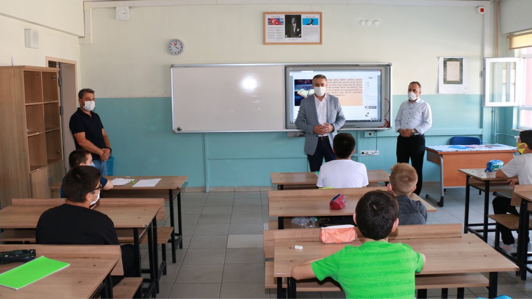 İl Millî Eğitim Müdürümüz Hattat Hamdullah İmam Hatip Ortaokulunu Ziyaret Etti