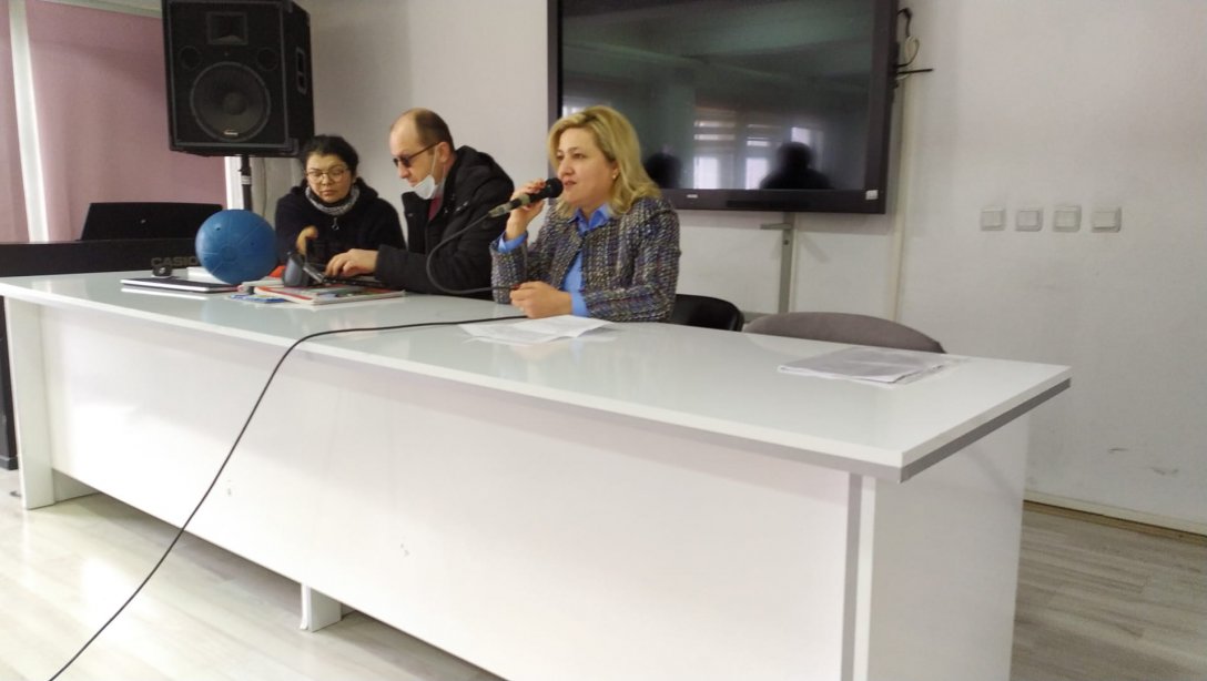 Engelsiz Dimağlar Projesi Kapsamında Amasya Anadolu Lisesinde Konferans Verildi.