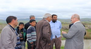 İl Milli Eğitim Müdürü Dr. Hüseyin GÜNEŞ, Doğu ve Güneydoğudan gelen Mevsimlik Tarım işçilerini ziyaret etti