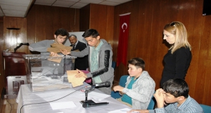 Demokrasi Eğitimi ve Okul Meclisleri Projesi Kapsamında Amasya Seçimini Yaptı