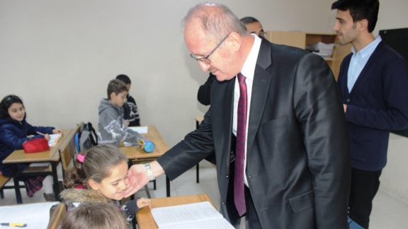 İl Milli Eğitim Müdürü Dr. Hüseyin GÜNEŞ Fındıklı Toki İlk ve Ortaokulunu Ziyaret Etti
