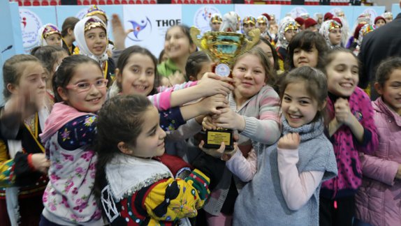Türkiye Halk Oyunları Federasyonu (THOF) Halk Oyunları Okul Sporları, Halk Oyunları Kulüpler Arası Yarışma Yapıldı