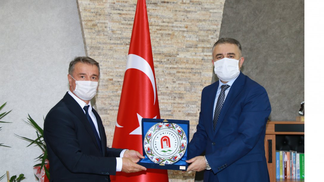 Amasya Üniversitesi Rektörü Prof. Dr. Süleyman Elmacı'dan İl Millî Eğitim Müdürümüz Ömer Coşkun'a Hayırlı Olsun Ziyareti