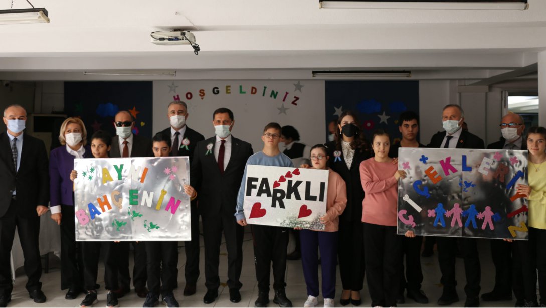 3 Aralık Dünya Engelliler Günü Münasebetiyle Osman Yıldırım Özel Eğitim Meslek Okulu Tarafından Program Düzenlendi.