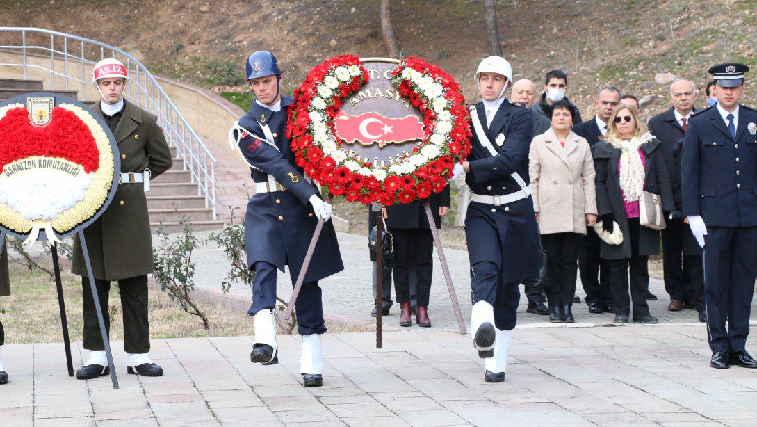 18 Mart Şehitler Günü ve Çanakkale Zaferinin 107. Yıldönümü Kapsamında Amasya Şehitliğinde Anma Töreni Düzenlendi