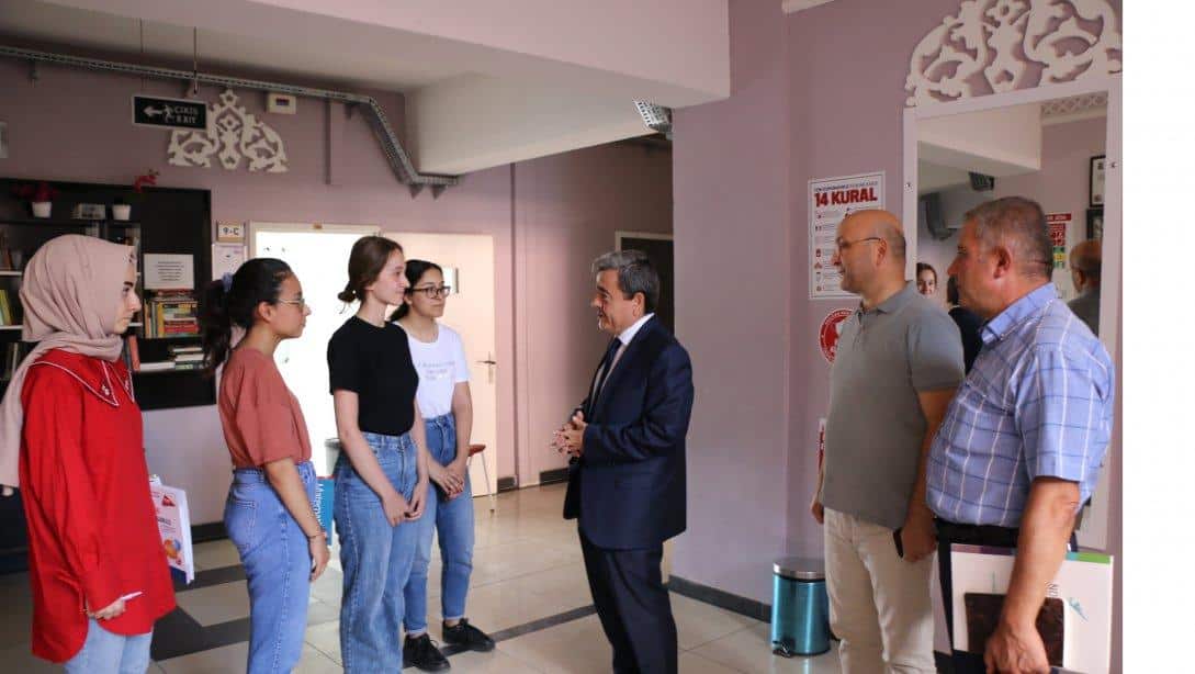 İl Milli Eğitim Müdürü Mehmet TÜRKMEN 'den Macit Zeren Fen Lisesine ziyaret