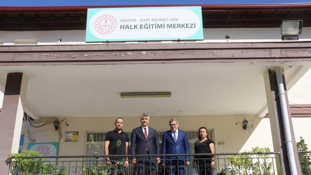 İL MİLLÎ EĞİTİM MÜDÜRÜMÜZ ŞEHİT MEHMET GÖK HALK EĞİTİMİ MERKEZİ MÜDÜRLÜĞÜNÜ ZİYARET ETTİ