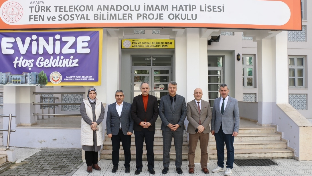 İL MİLLÎ EĞİTİM MÜDÜRÜMÜZ MEHMET ALİ KATİPOĞLU VE İL MÜFTÜSÜ HAMZA BAYRAM, TÜRK TELEKOM ANADOLU İMAM HATİP LİSESİ FEN VE SOSYAL BİLİMLER PROJE OKULUNU ZİYARET ETTİLER